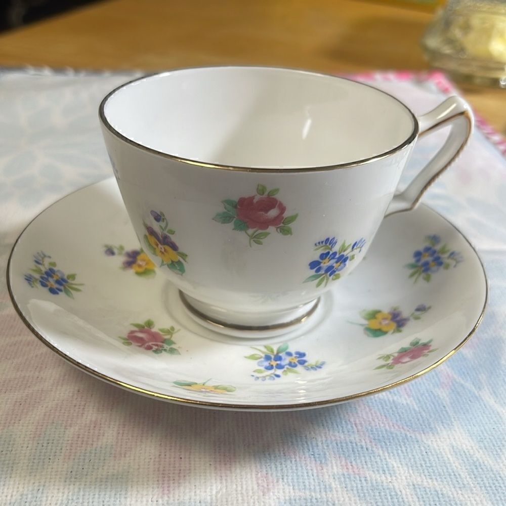 Vintage Crown Staffordshire 1950s Fine Bone China Tea Cup Set